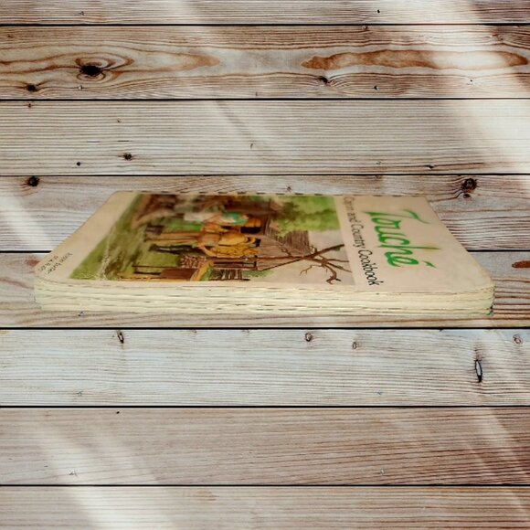 Vintage 1977 Recipe Book TOUCHE CAJUN AND COUNTRY COOKBOOK - Al Touche - Picture 3 of 4